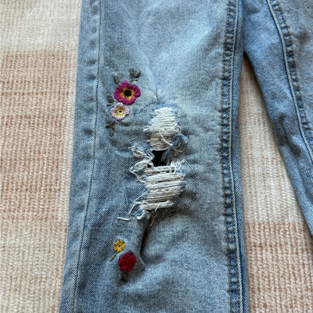 Cat&Jack girls girlfriend super‎ stretch flower accents size 8